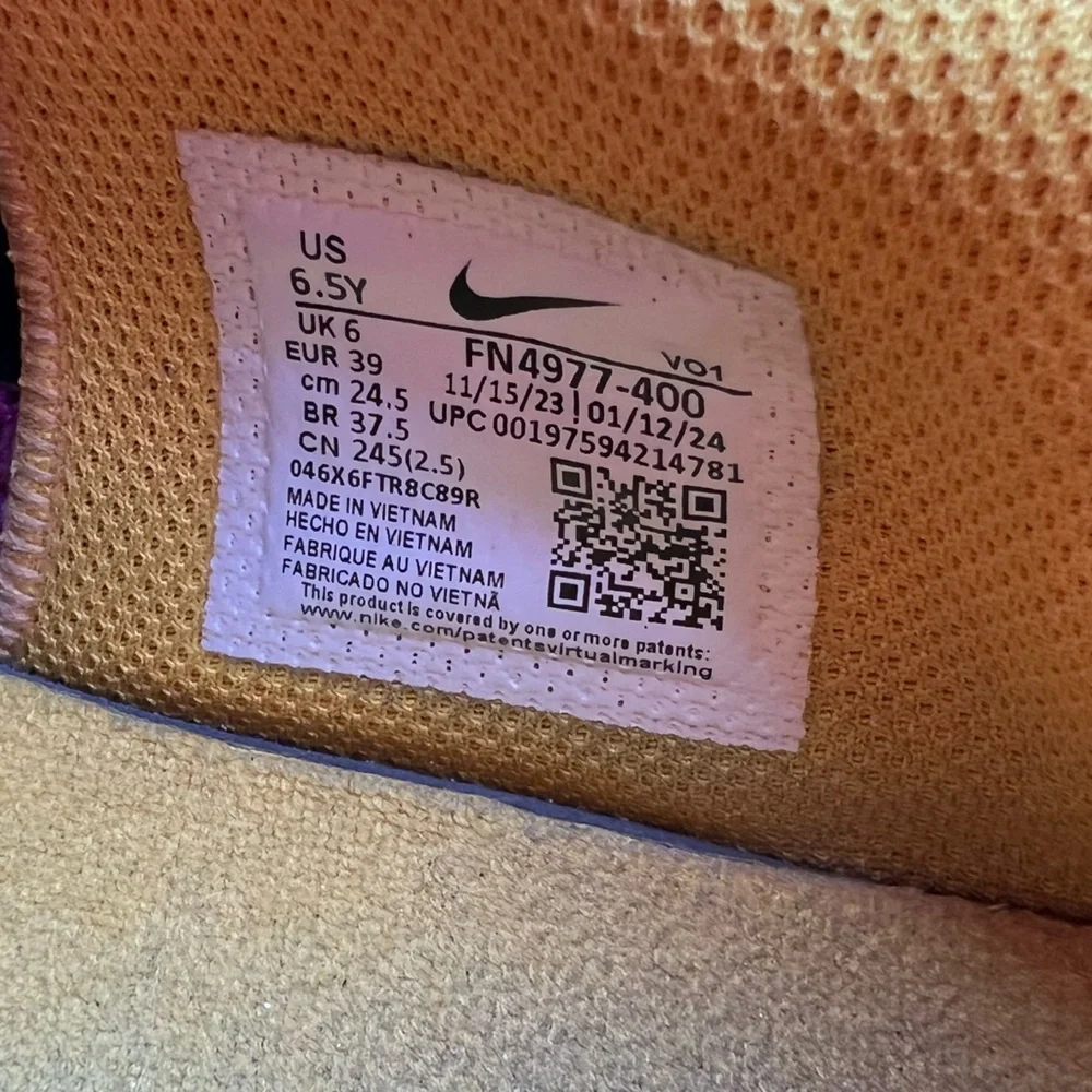 Nike Kobe Sneakers Mambacita Sweet 16 GS FN4977-400 Youth 6.5Y Kobe Bryant Gigi‎